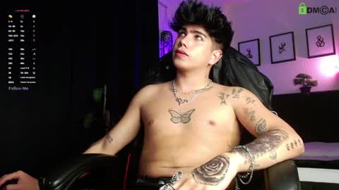 Snapshot of lylebennett_ chatting on 10, 4, 2026 Lyle Bennett Freelance Model online show from 10, 4, 2026