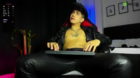 Snapshot of lylebennett_ chatting on 31, 5, 2026 Lyle Bennett Freelance Model online show from 31, 5, 2026