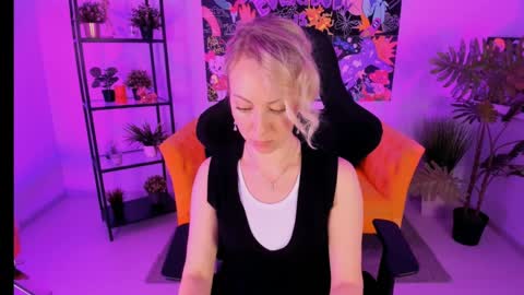 Lylith Skye NO NUDE model online show from 22, 1, 2025