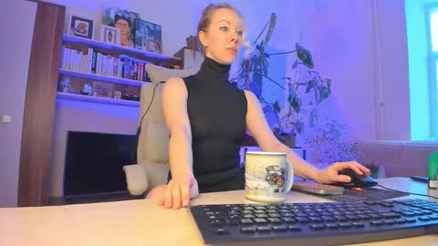 Lylith Skye NO NUDE model online show from 22, 3, 2026