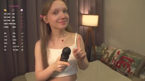 Snapshot of lyly_bambi chatting on 9, 12, 2024 Lyly bambi online show from 9, 12, 2024