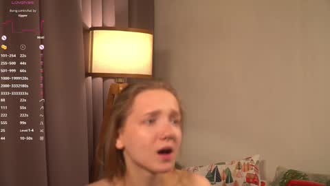 Snapshot of lyly_bambi chatting on 4, 1, 2025 Lyly bambi online show from 4, 1, 2025