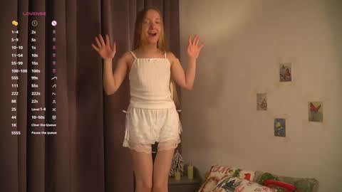 Snapshot of lyly_bambi chatting on 14, 1, 2025 Lyly bambi online show from 14, 1, 2025