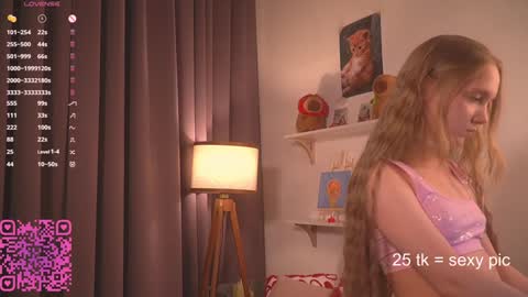 Snapshot of lyly_bambi chatting on 26, 2, 2025 Lyly bambi online show from 26, 2, 2025