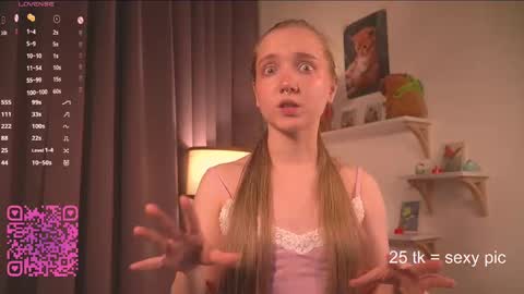 Snapshot of lyly_bambi chatting on 7, 3, 2025 Lyly bambi online show from 7, 3, 2025