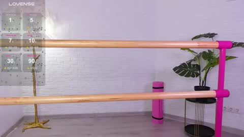 Lyly   online show from 1, 10, 2025