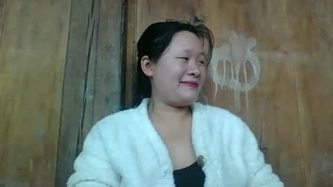 lylymai online show from 10, 11, 2025