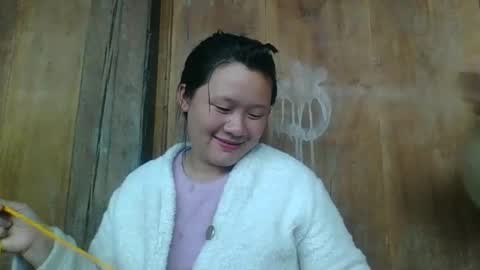 lylymai online show from 11, 11, 2025