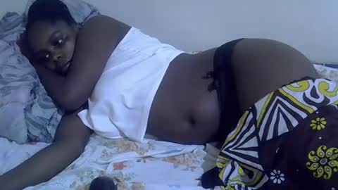 Snapshot of lyn_anna chatting on 18, 4, 2026 lyn_anna online show from 18, 4, 2026
