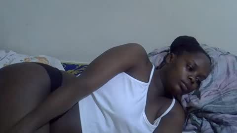Snapshot of lyn_anna chatting on 18, 4, 2026 lyn_anna online show from 18, 4, 2026