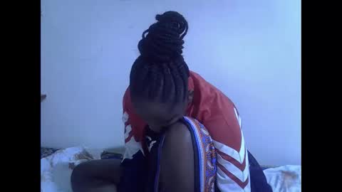 Snapshot of lyn_anna chatting on 8, 5, 2026 lyn_anna online show from 8, 5, 2026