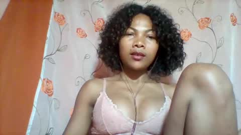 Snapshot of lyndah19 chatting on 25, 11, 2025 lyndah19 online show from 25, 11, 2025