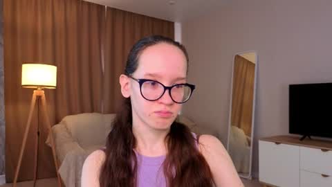 Snapshot of lynettebails chatting on 30, 6, 2026 Sara online show from 30, 6, 2026