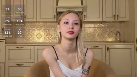 Snapshot of lynettedendy chatting on 13, 9, 2025 Hello there Im Eva3 Im new model here online show from 13, 9, 2025