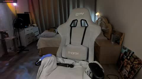 lynne_dawson online show from 15, 4, 2026