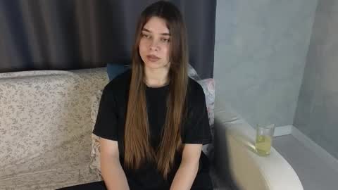 lynnwalker online show from 26, 3, 2026