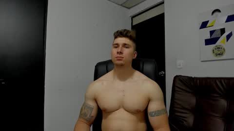 Snapshot of lyonel15 chatting on 23, 10, 2025 Lyonel online show from 23, 10, 2025