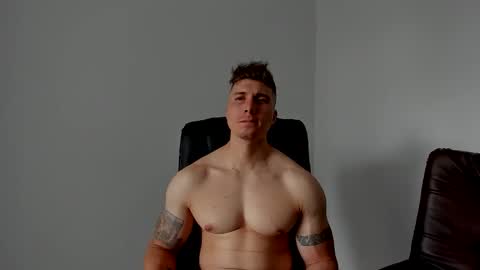 Snapshot of lyonel15 chatting on 3, 12, 2025 Lyonel online show from 3, 12, 2025