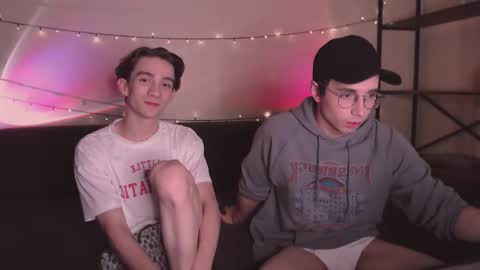 Snapshot of lyonfilm chatting on 18, 10, 2025 KennyEliot online show from 18, 10, 2025