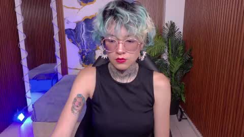 Snapshot of lyra_tay chatting on 1, 6, 2026 lyra_tay online show from 1, 6, 2026