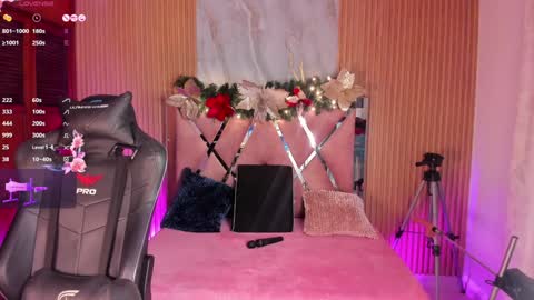 Snapshot of lys_with chatting on 24, 12, 2024 VIVIANA online show from 24, 12, 2024