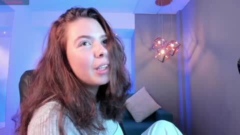 Lyssa  Everyday From 0700 to 1630 Col Time online show from 6, 2, 2025