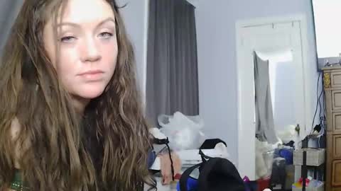 Snapshot of lyssshiz chatting on 2, 5, 2026 lyssshiz online show from 2, 5, 2026