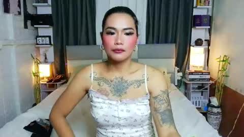 lytatto_lashes online show from 19, 7, 2026
