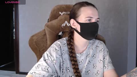 Snapshot of m00n8kiki chatting on 14, 11, 2025 Ksu online show from 14, 11, 2025