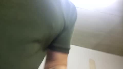 Snapshot of m1guele chatting on 21, 1, 2025 Fucklover online show from 21, 1, 2025