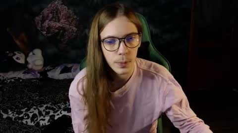 Snapshot of m1shq chatting on 5, 3, 2025 m1shq online show from 5, 3, 2025