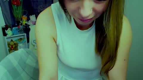 Snapshot of m_vikki chatting on 21, 4, 2026 Vikki online show from 21, 4, 2026