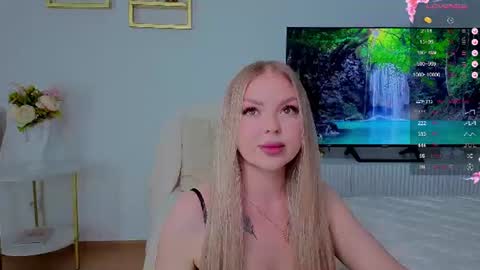 Snapshot of maarym chatting on 7, 7, 2026 Mary online show from 7, 7, 2026