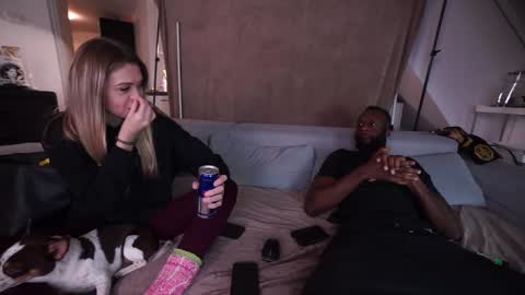 Mac Troy online show from 19, 12, 2024