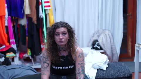 Mac Troy online show from 10, 2, 2025