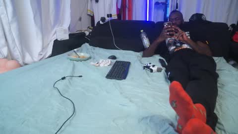 Mac Troy online show from 5, 11, 2025