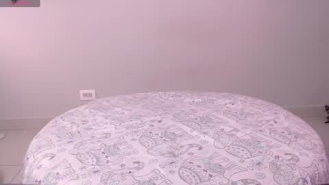 Macey Elliot Modelo Independiente online show from 14, 1, 2025