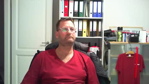 macfly67 online show from 13, 2, 2025