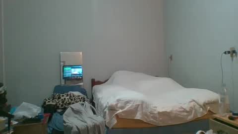 Snapshot of machoalex chatting on 3, 1, 2025 MACHOLIVRE online show from 3, 1, 2025