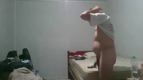 Snapshot of machoalex chatting on 16, 2, 2025 MACHOLIVRE online show from 16, 2, 2025