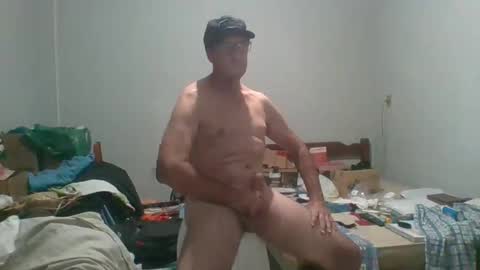 Snapshot of machoalex chatting on 1, 3, 2025 MACHOLIVRE online show from 1, 3, 2025