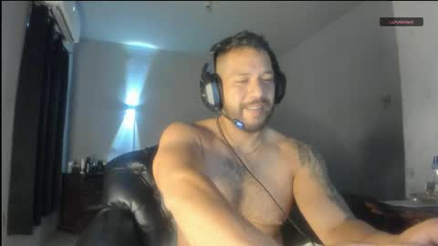 Snapshot of machohandsome chatting on 23, 4, 2026 Javier papichulo master how do you want online show from 23, 4, 2026