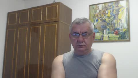 Snapshot of machomale3 chatting on 29, 9, 2025 Macho online show from 29, 9, 2025