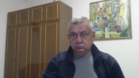 Snapshot of machomale3 chatting on 14, 10, 2025 Macho online show from 14, 10, 2025