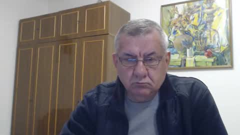 Snapshot of machomale3 chatting on 21, 10, 2025 Macho online show from 21, 10, 2025