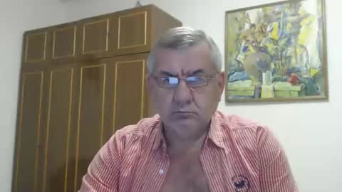 Snapshot of machomale3 chatting on 16, 11, 2025 Macho online show from 16, 11, 2025