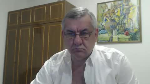 Snapshot of machomale3 chatting on 19, 11, 2025 Macho online show from 19, 11, 2025
