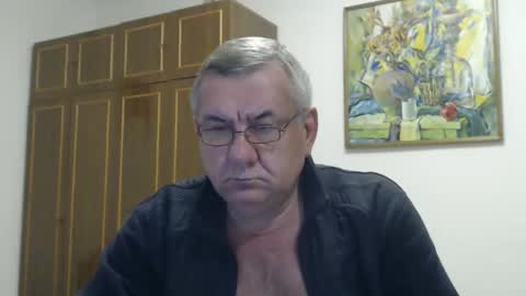 Snapshot of machomale3 chatting on 26, 11, 2025 Macho online show from 26, 11, 2025