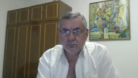 Snapshot of machomale3 chatting on 30, 11, 2025 Macho online show from 30, 11, 2025