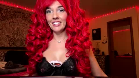 Snapshot of maciimayy chatting on 10, 11, 2025 maciimayy online show from 10, 11, 2025